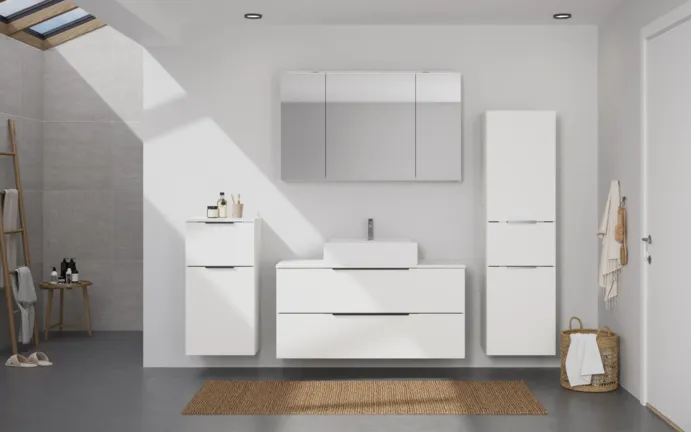 Nobilia SPA Badkamerblok met spiegelkast en bijbehorende meubels